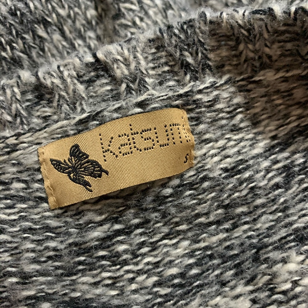 Women’s Buttonless Cardigan - Picture 5 of 7